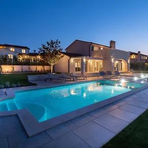 Mirana Luxury Kavran